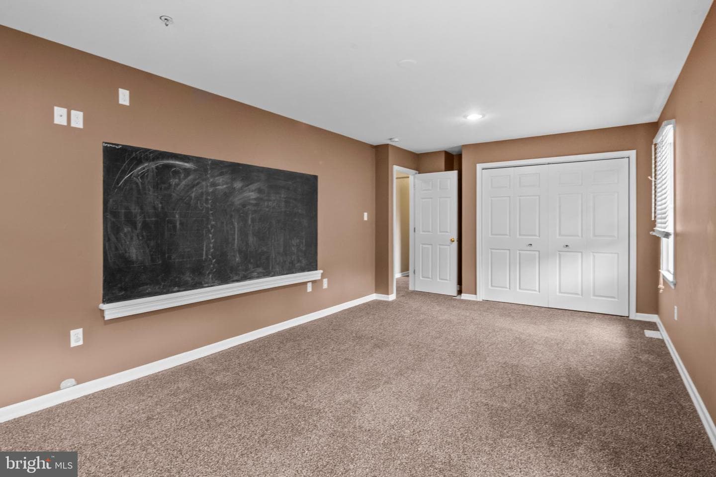 9 Alsace Avenue photo 26