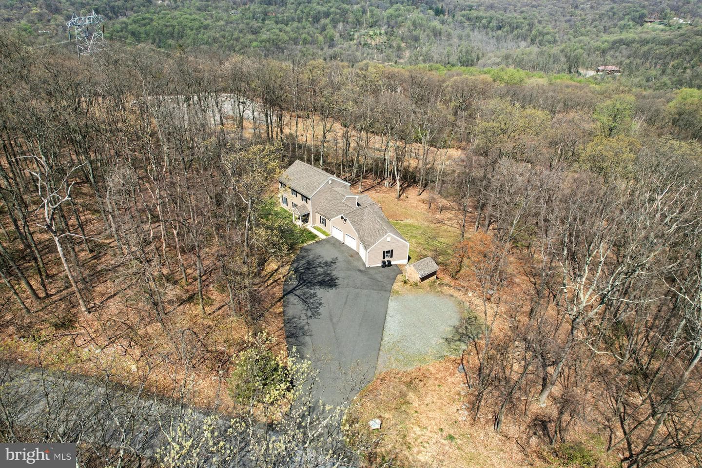 33 Edgewood Drive photo 3
