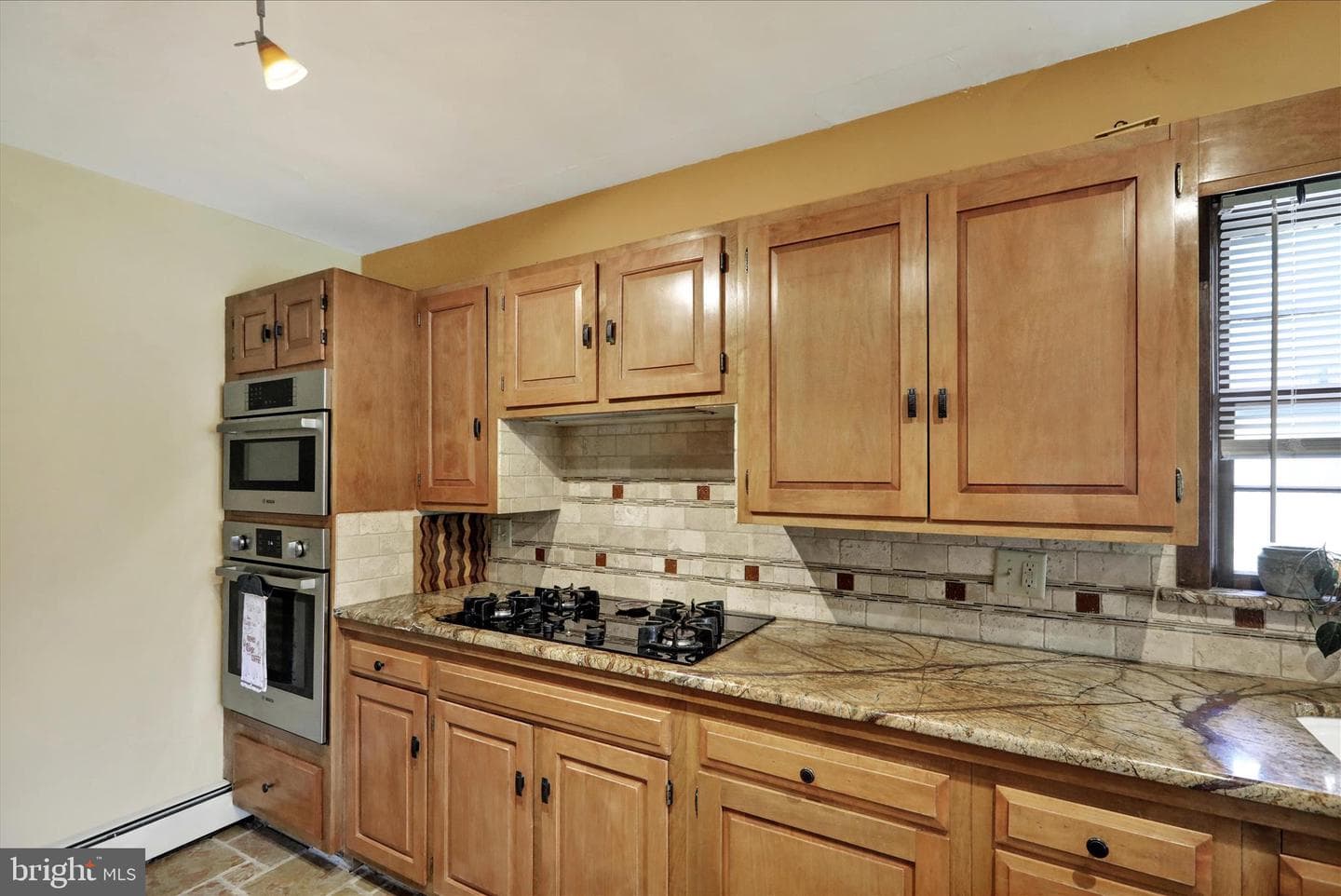 211 Orchard Road photo 20