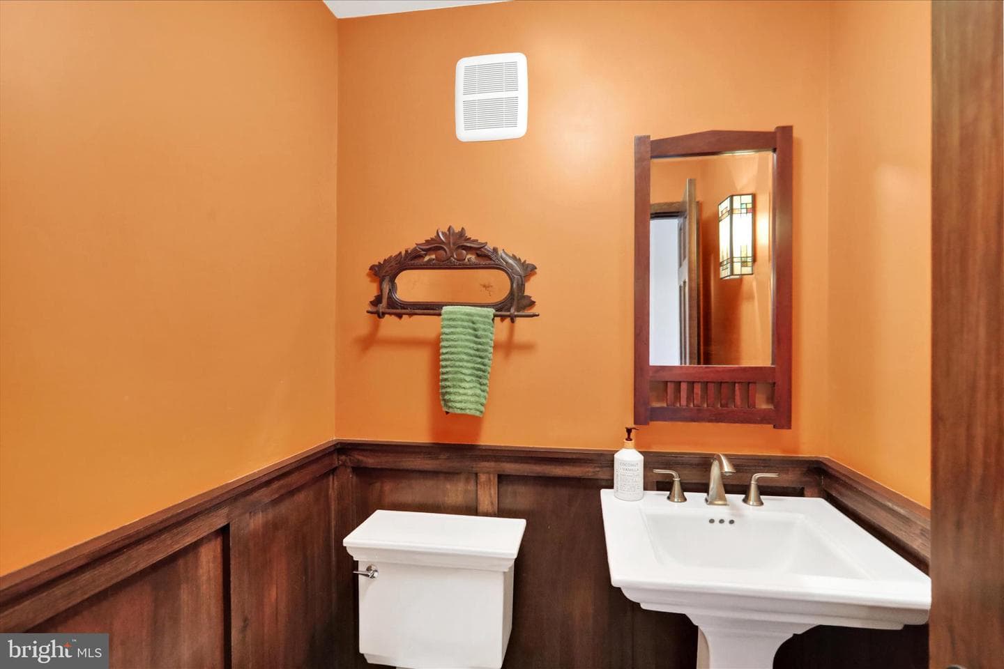 211 Orchard Road photo 26