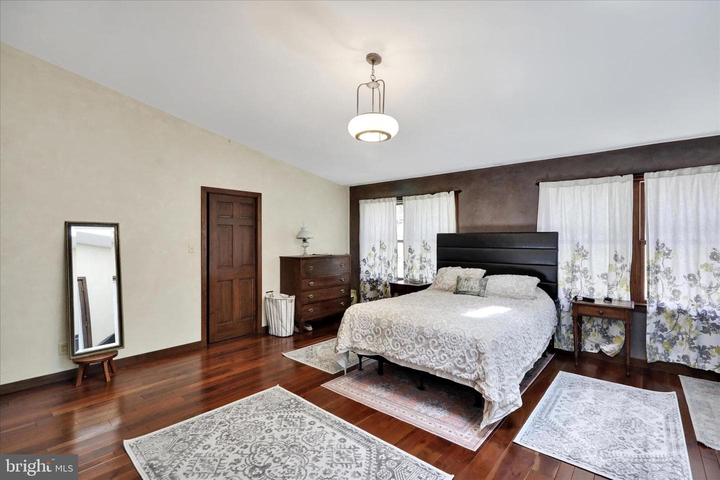 211 Orchard Road photo 28