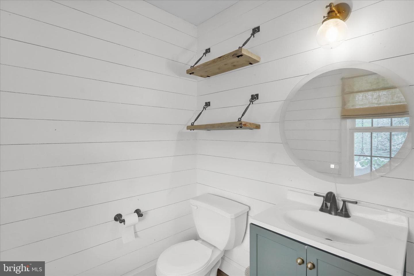 348 Garey Road photo 24