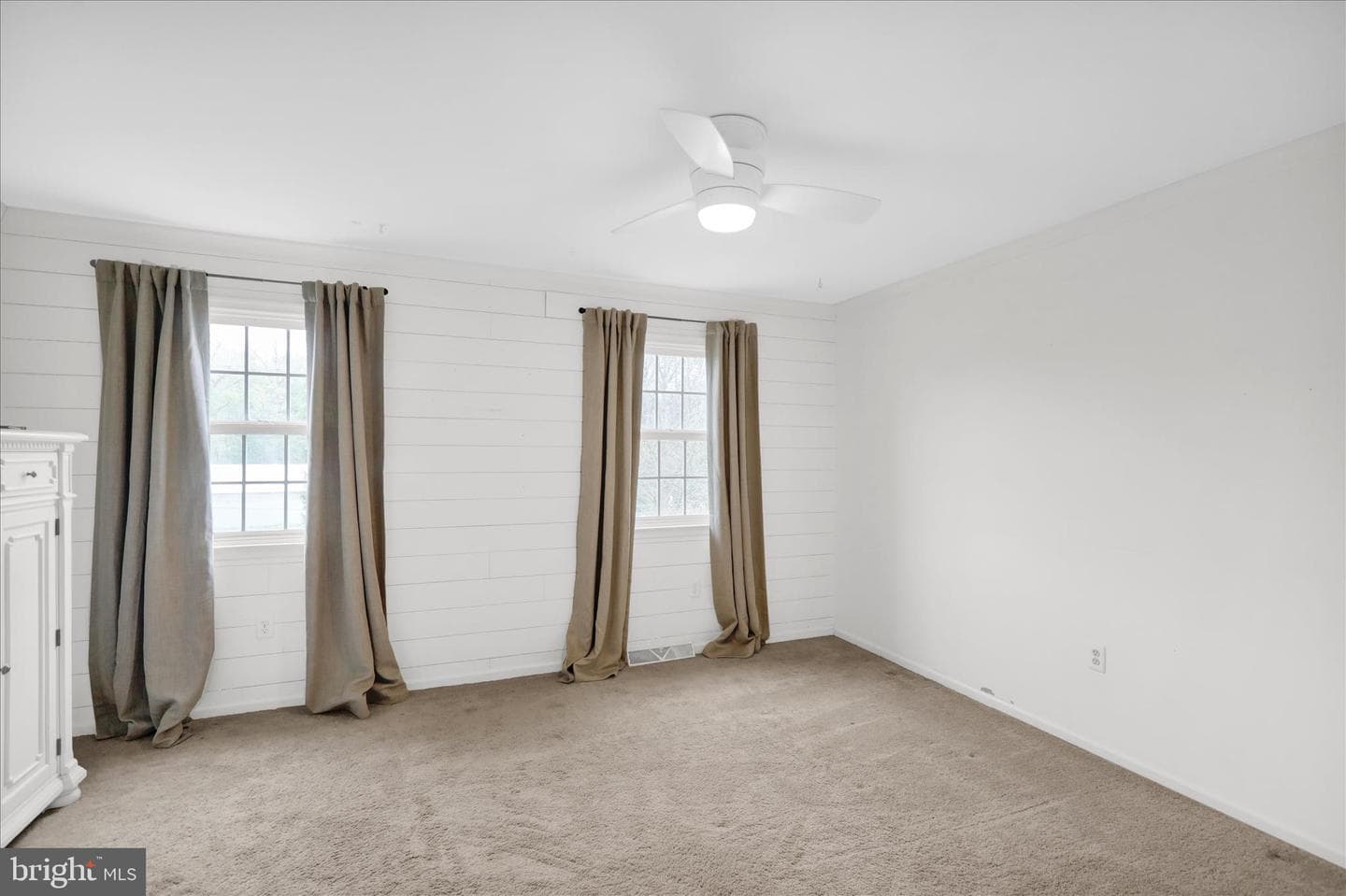 348 Garey Road photo 33