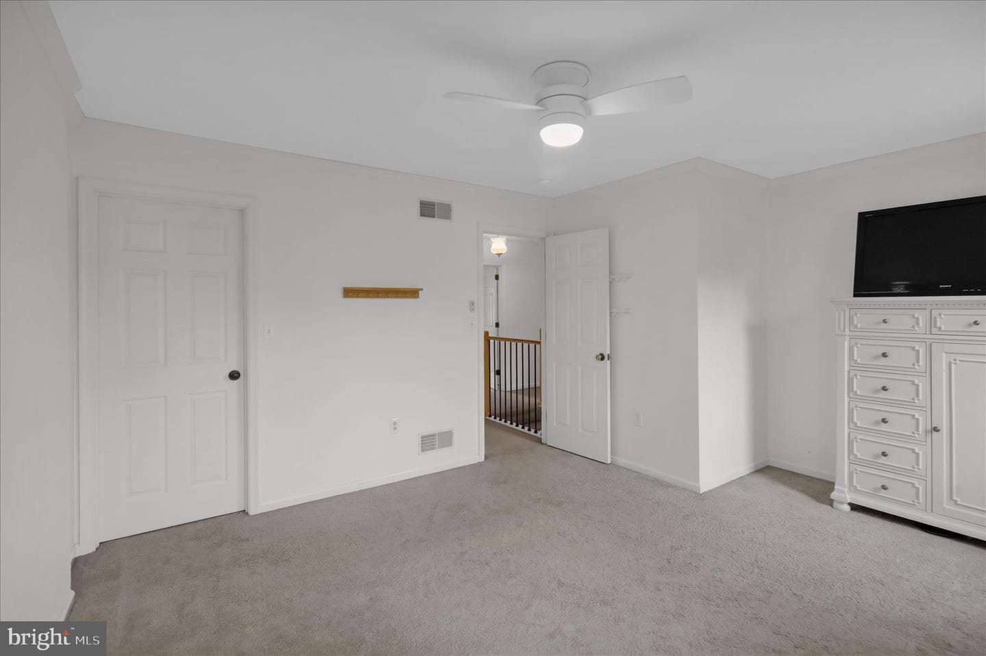 348 Garey Road photo 34