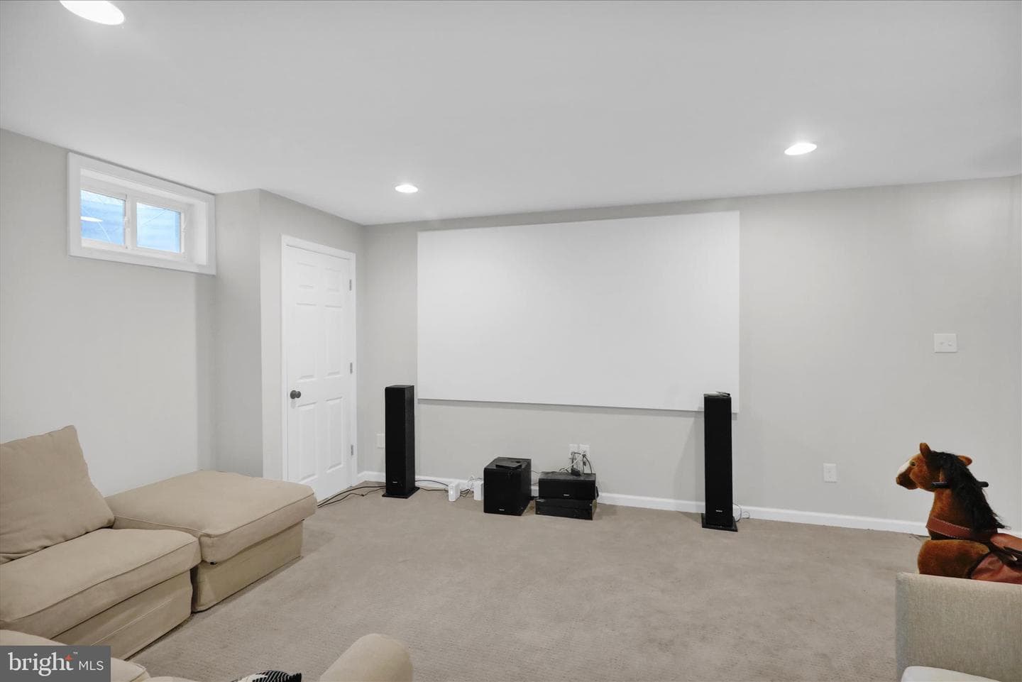 348 Garey Road photo 41