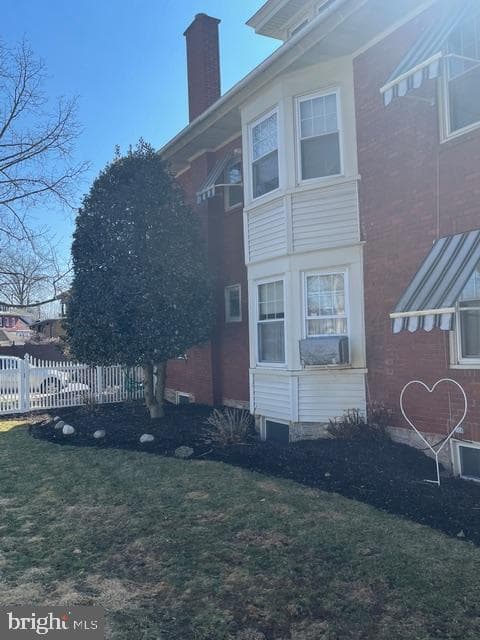 226 N Miller Street photo 3