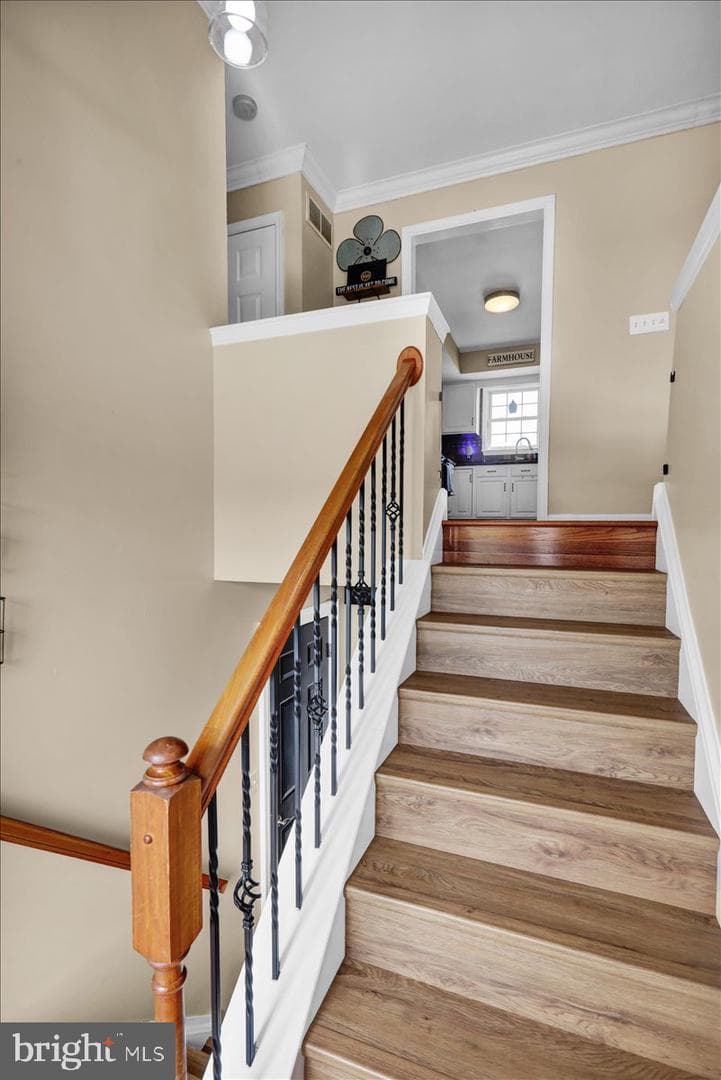 4340 Sutton Circle photo 5