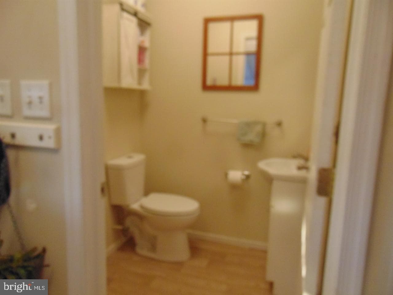 21 W Smith Street photo 20