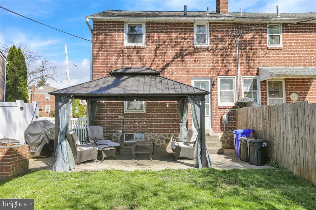 1152 Gregg Avenue photo 3