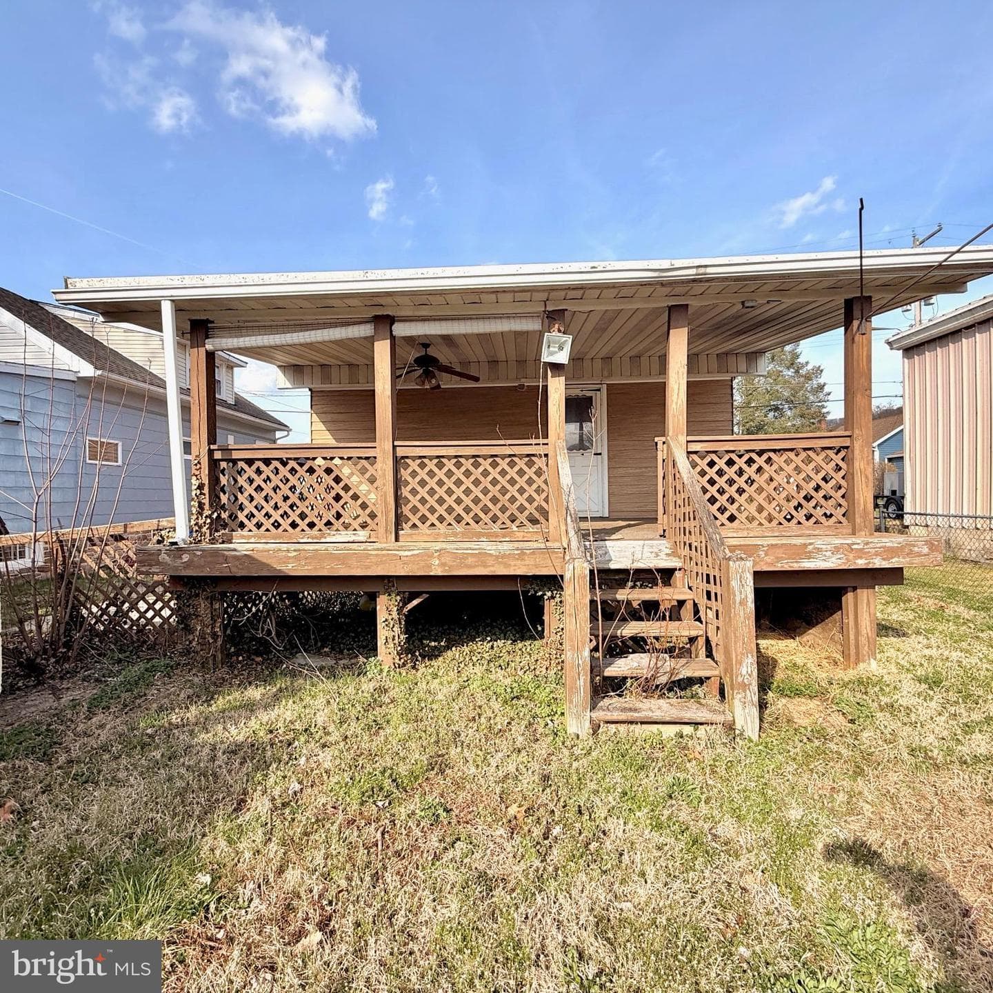 118 Midland Ave photo 3