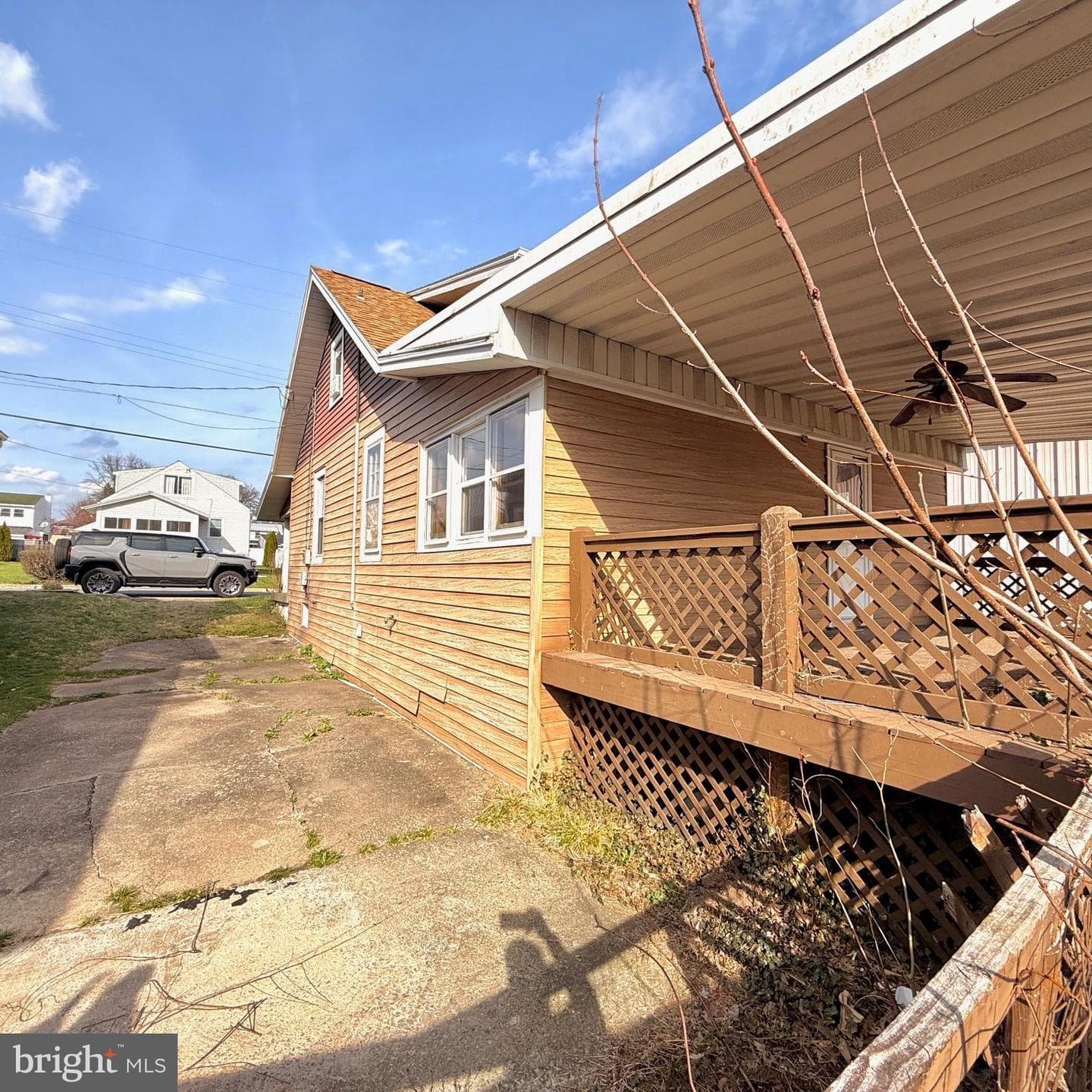 118 Midland Ave photo 4