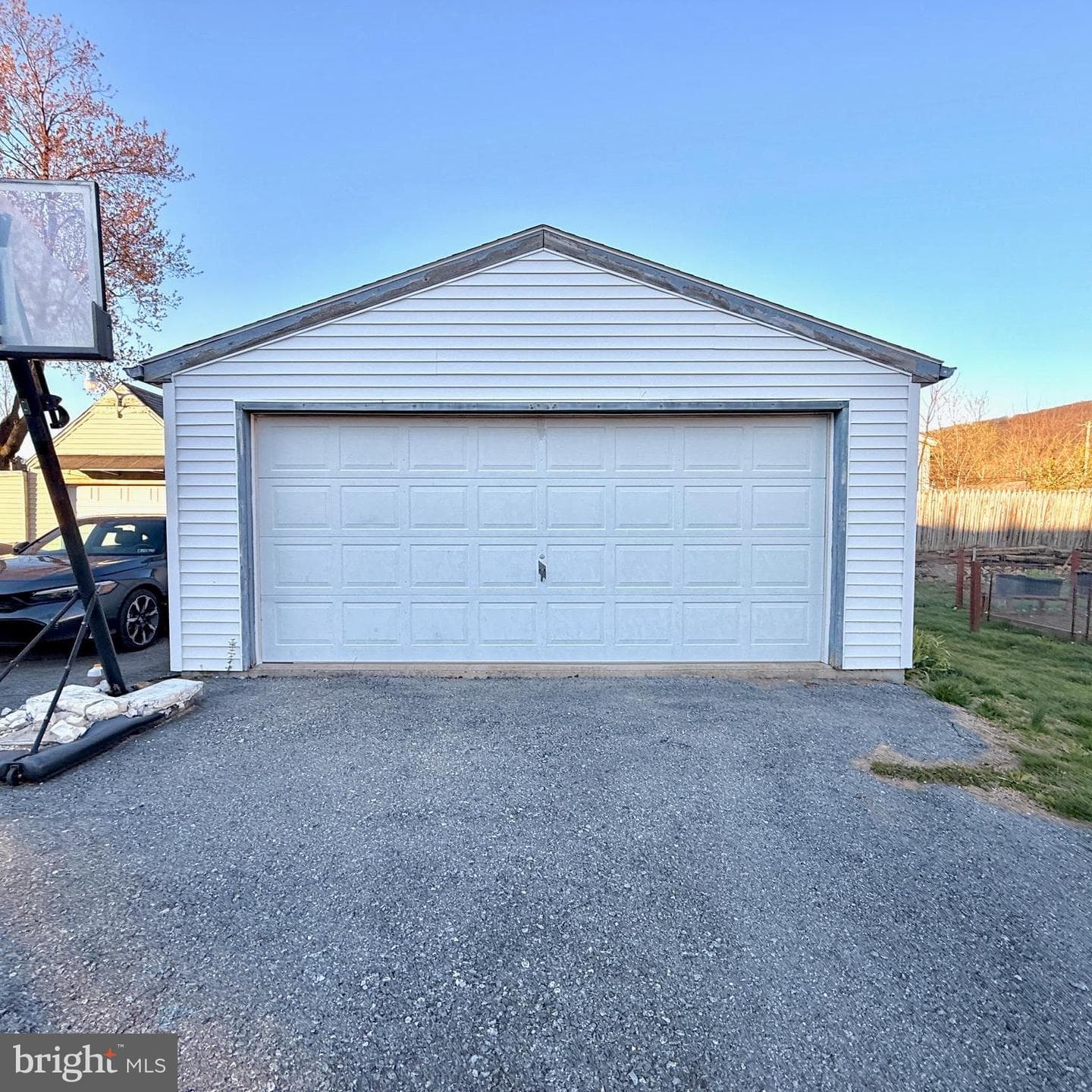 118 Midland Ave photo 7