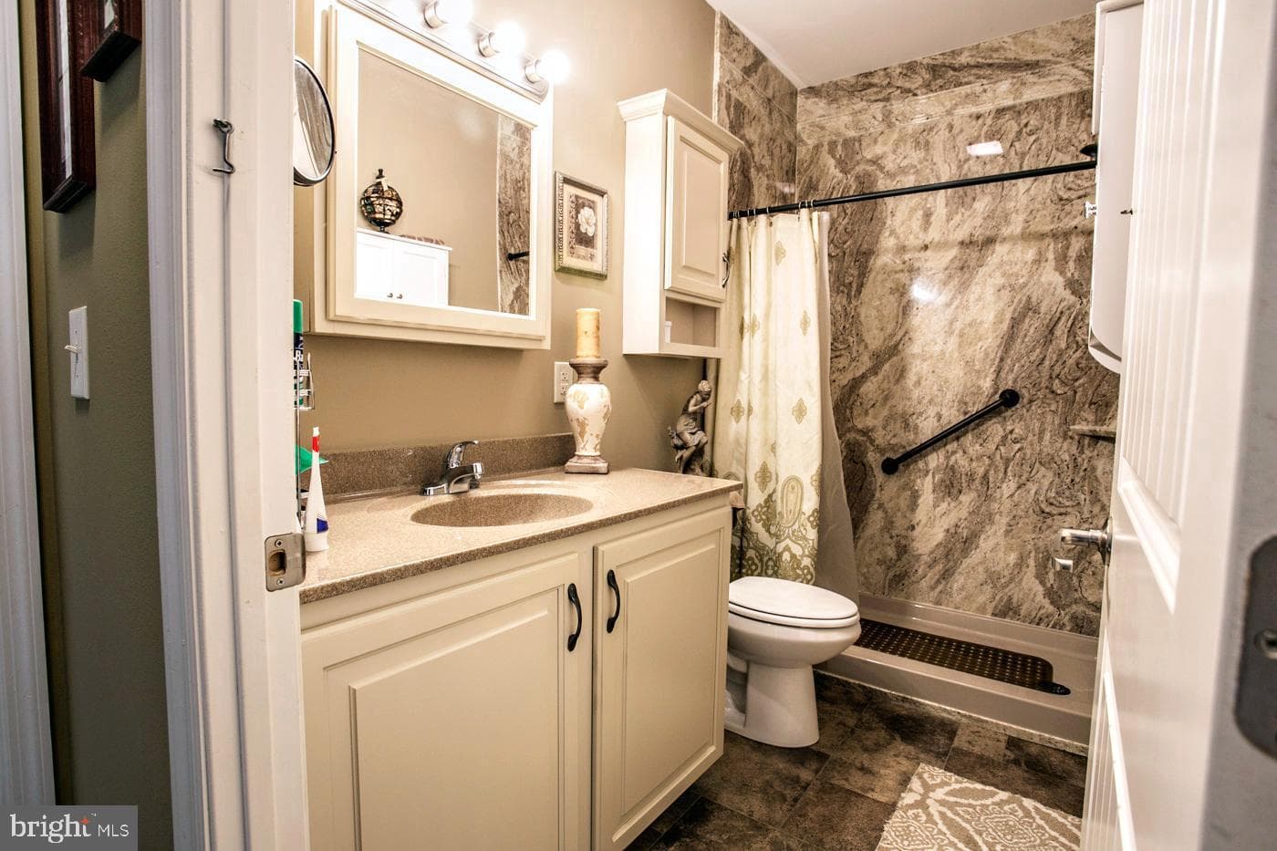 58 Middlemarch Road photo 31