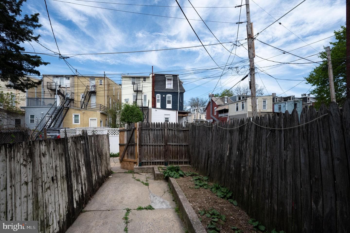 235 Hudson Street photo 23