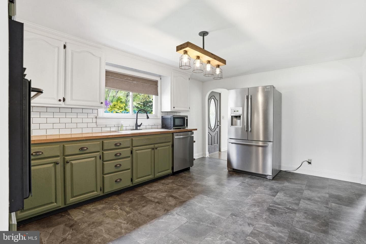 238 Kemp Road photo 10