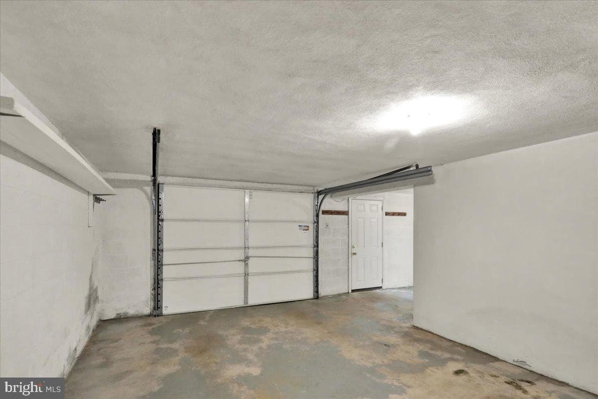 12 Moser Lane photo 40