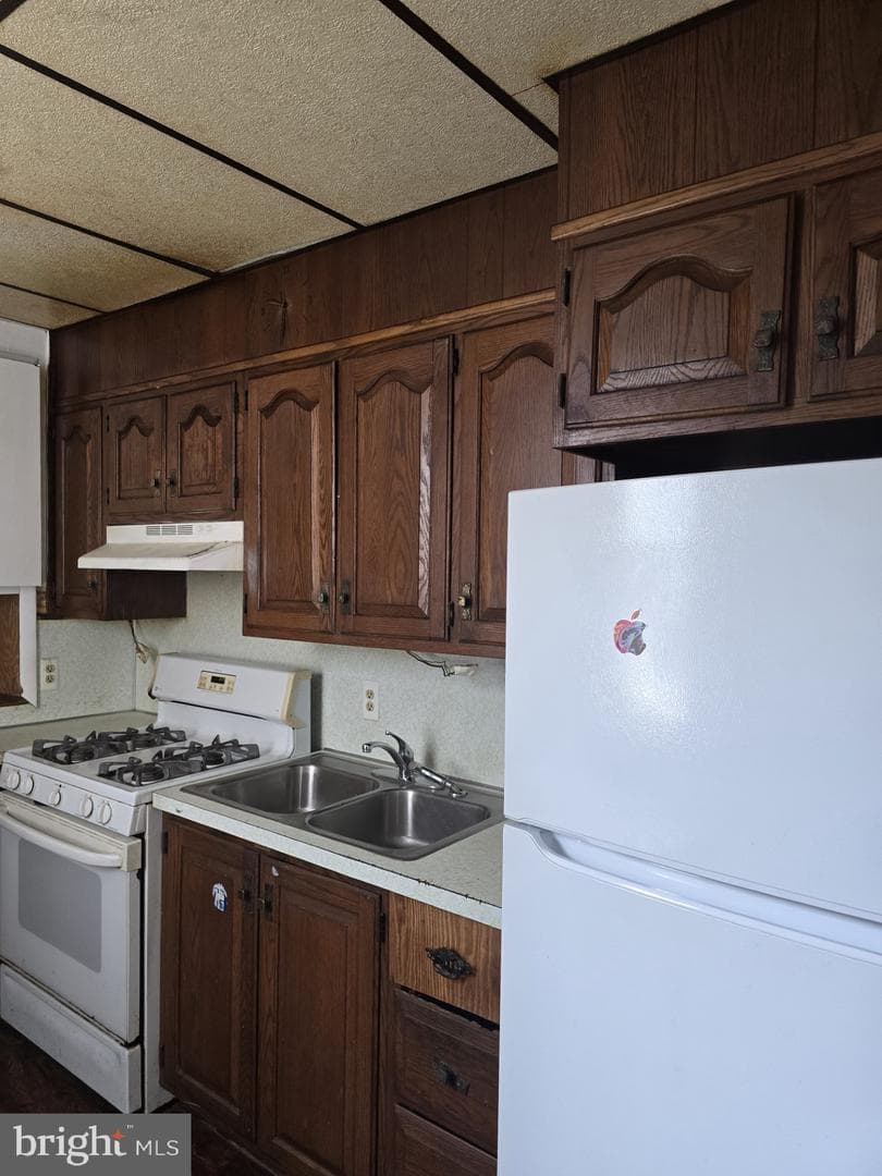940 Mulberry Street photo 3