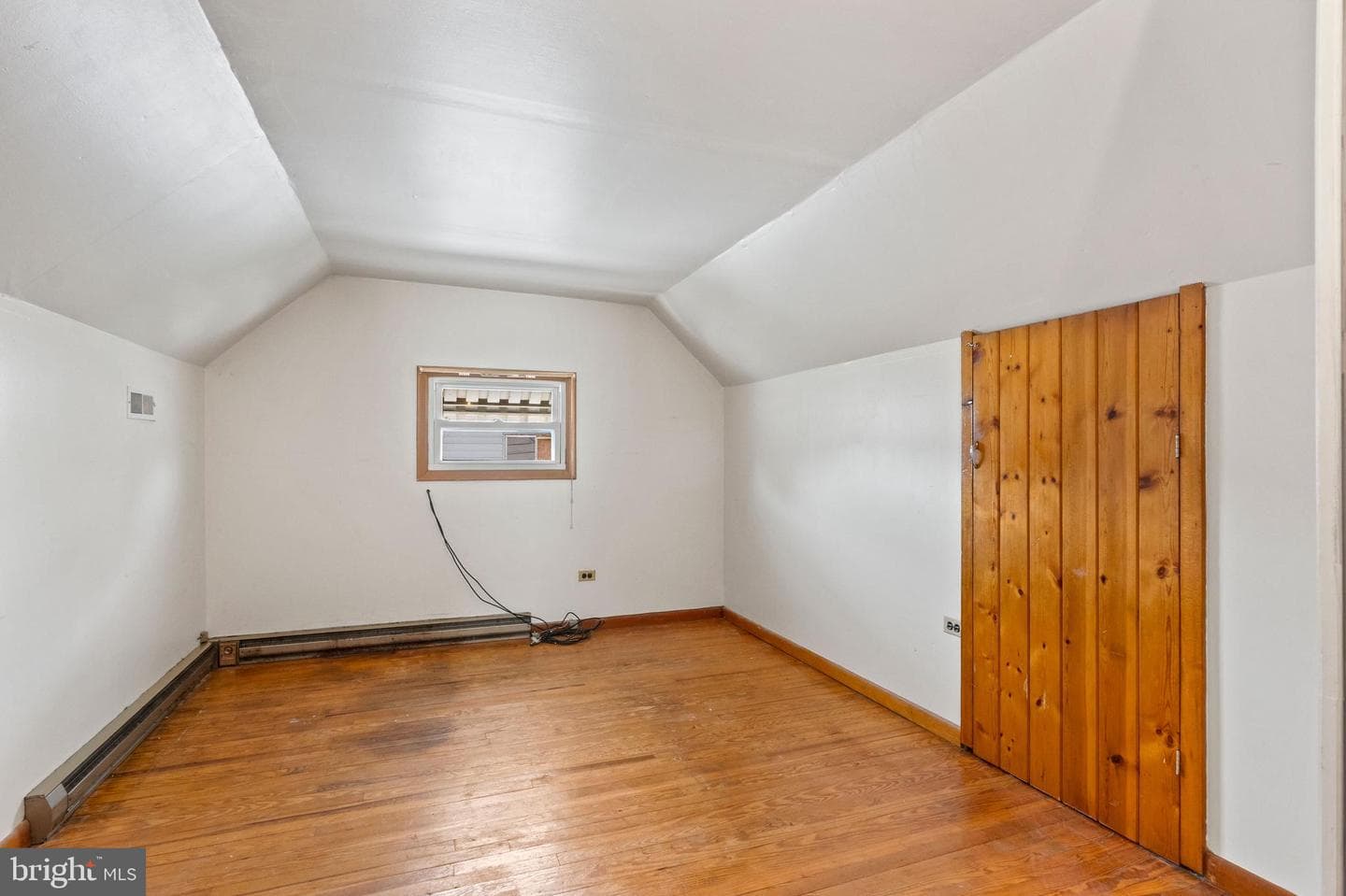 705 Hartman Avenue photo 21