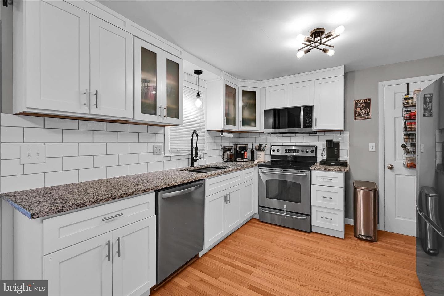 108 S Wayne Street photo 12