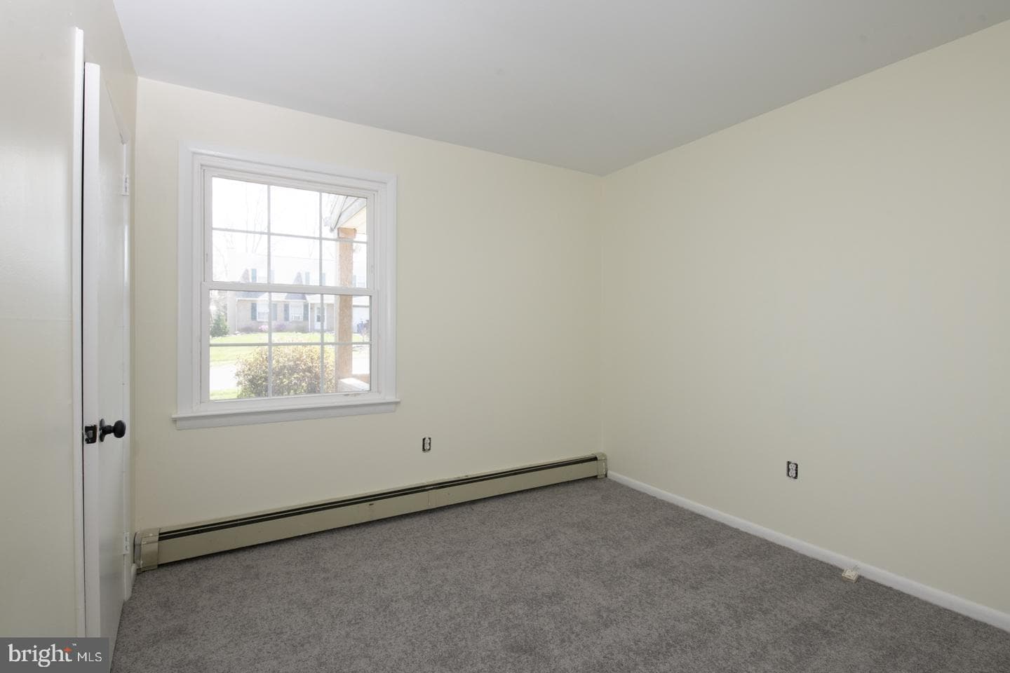 526 Silver Brook Drive photo 11