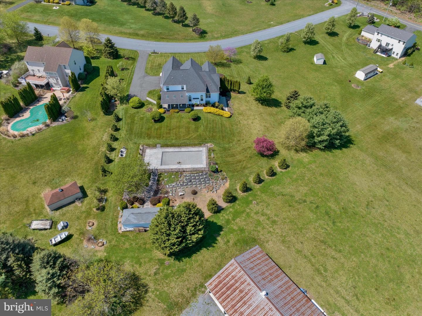 160 Eagleview Drive photo 64