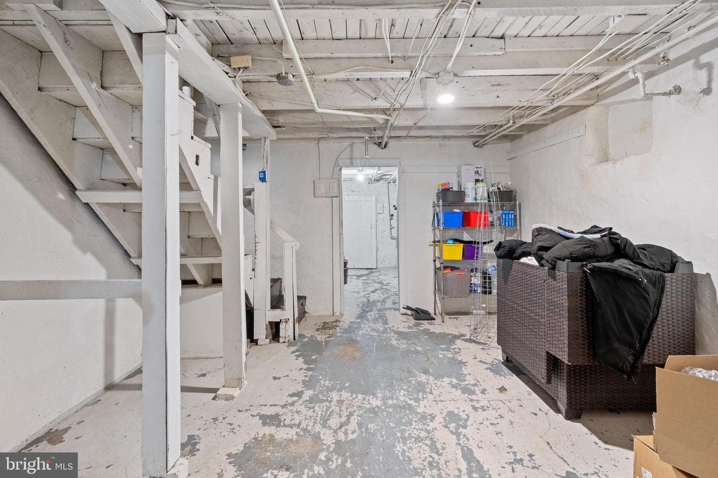 3146 Montrose Avenue photo 34