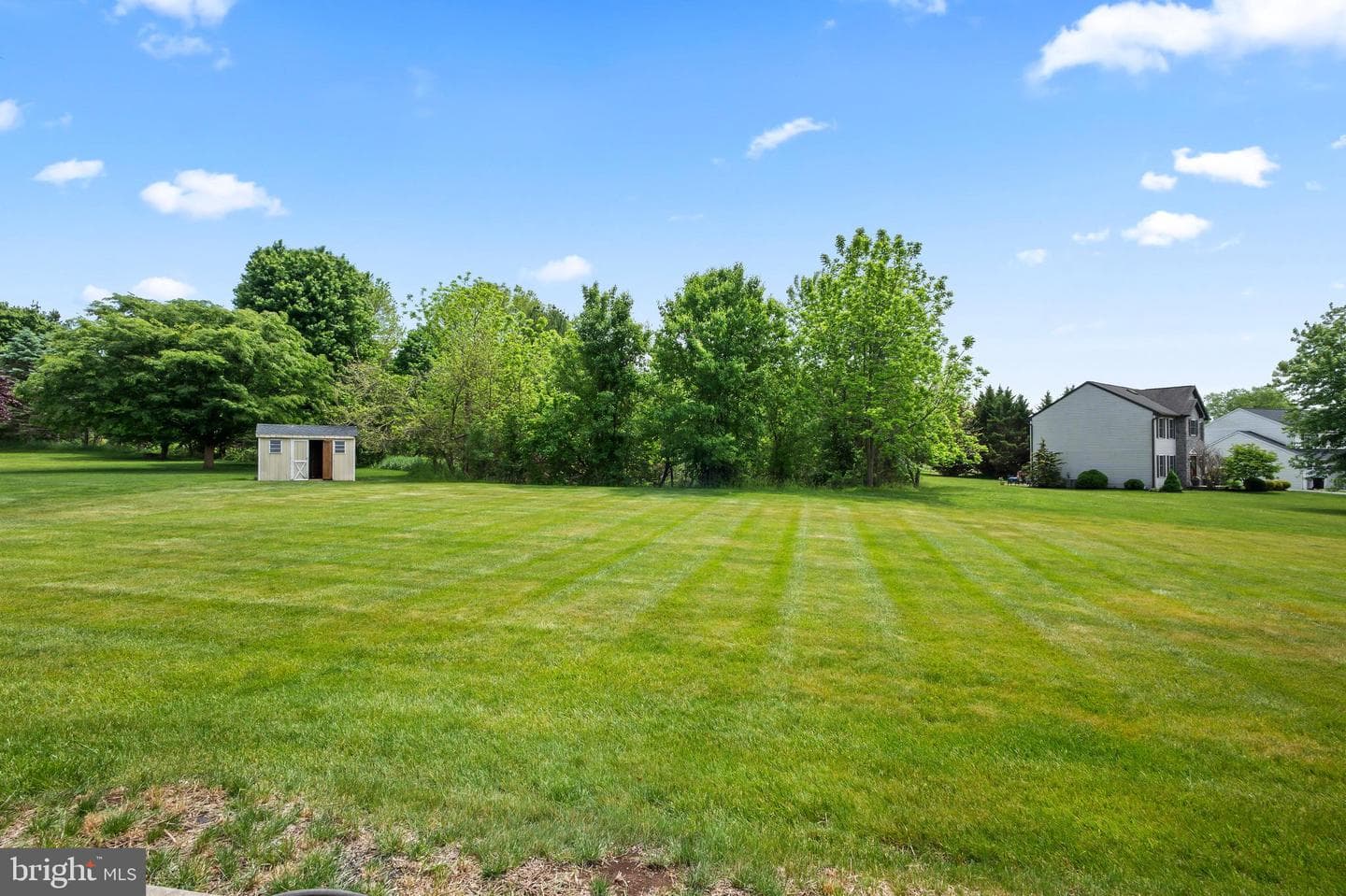 421 Harmony Lane photo 4