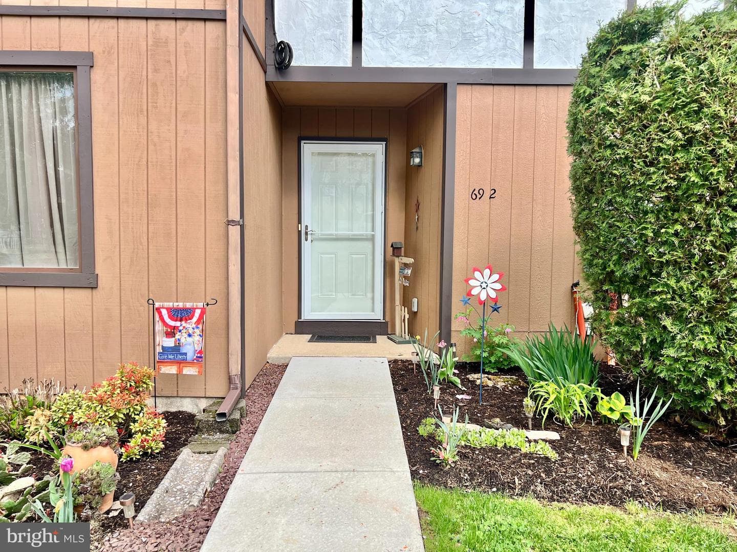 69 Azalea Way photo 2