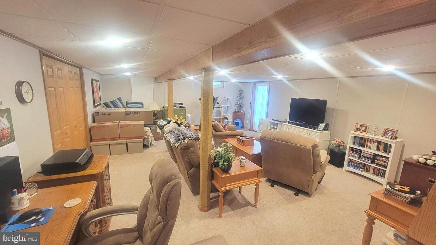1313 Chestnut Hill Road photo 22