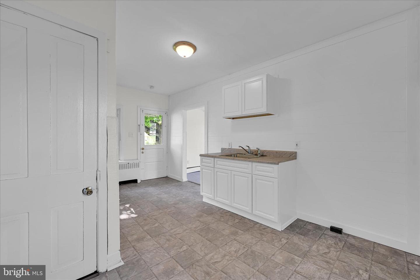 406 Noble St photo 65