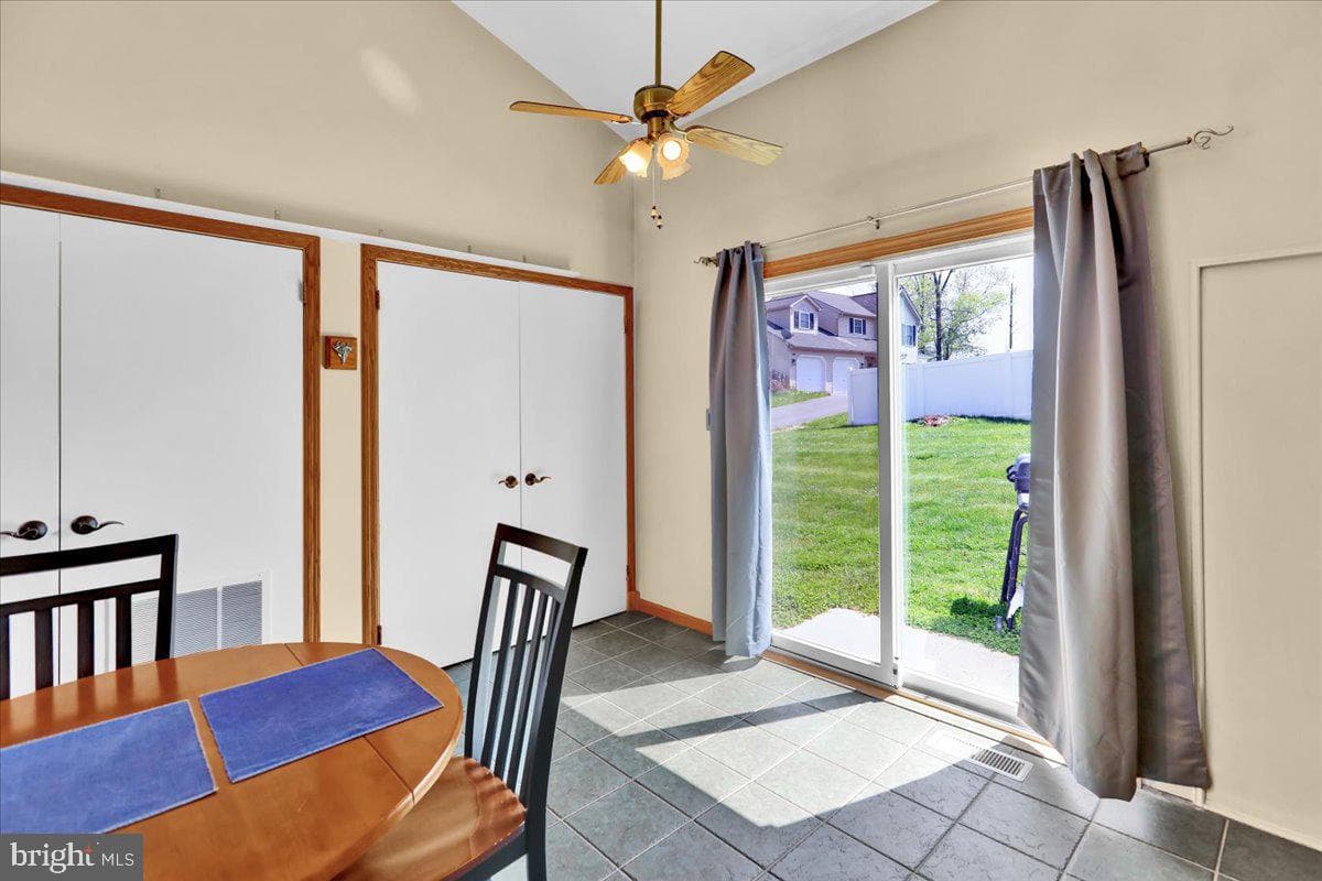 4403 Sylvan Drive photo 10