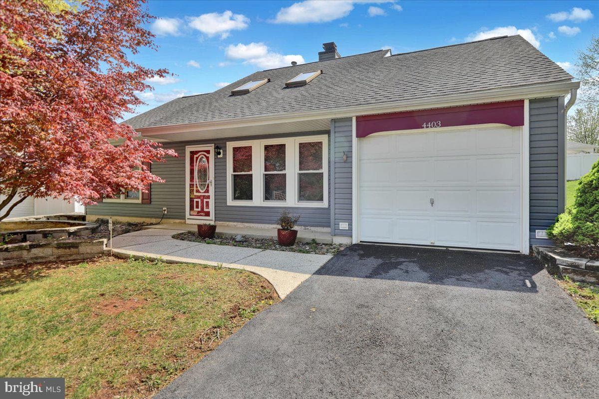 4403 Sylvan Drive photo 2