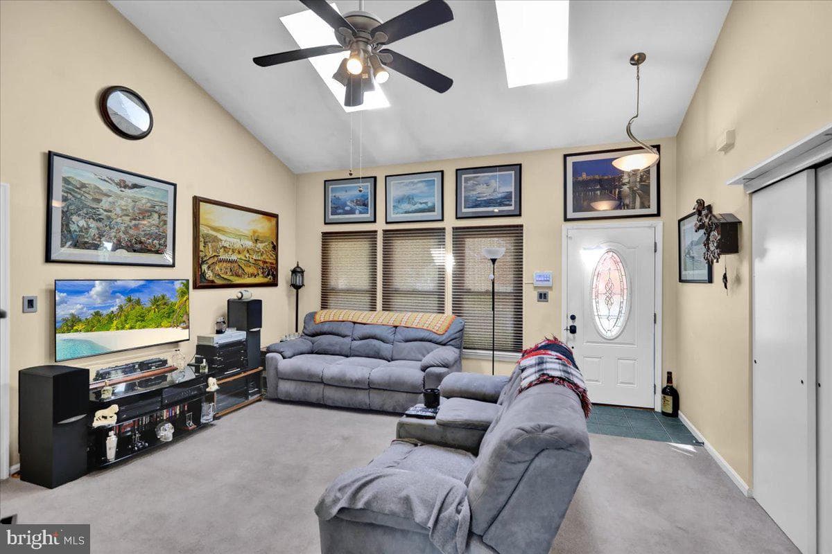 4403 Sylvan Drive photo 8