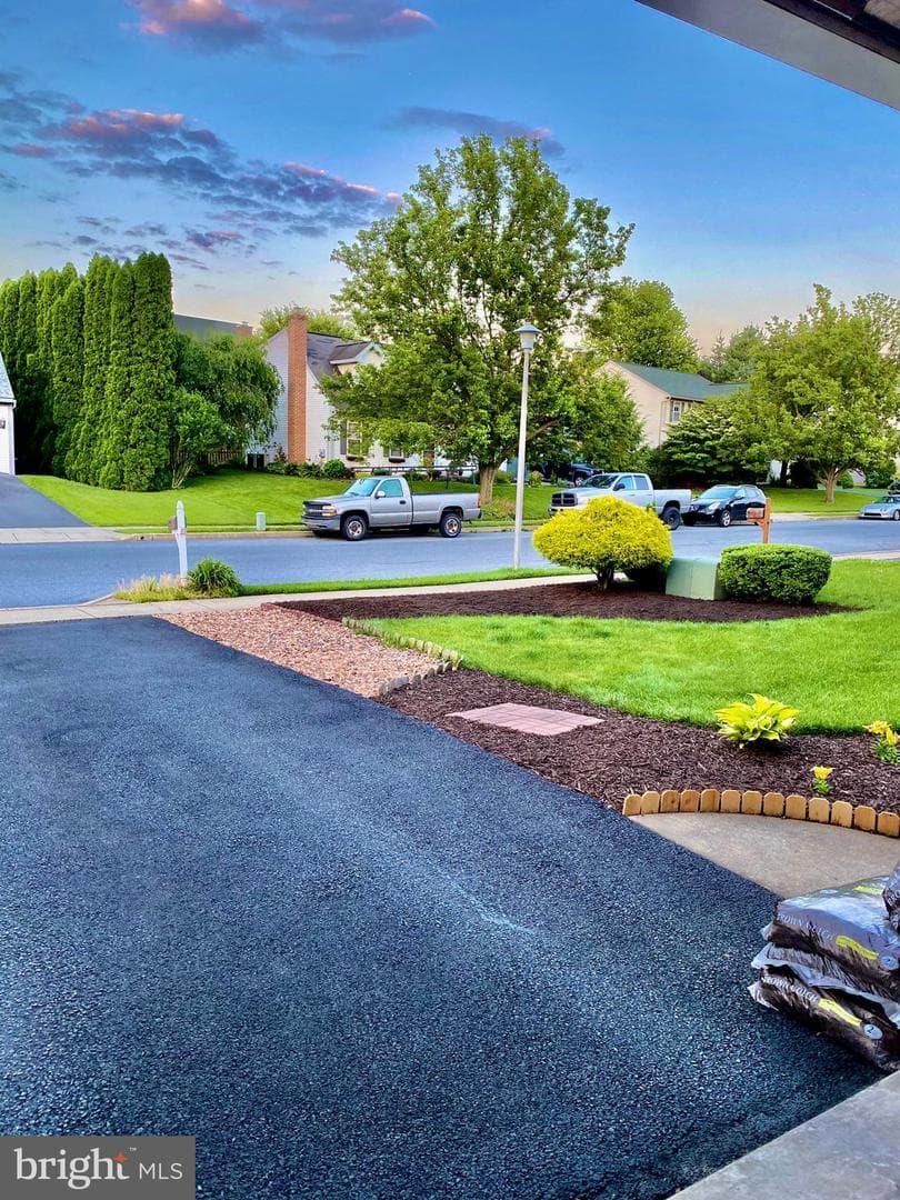 352 Saddlebrook Drive photo 35