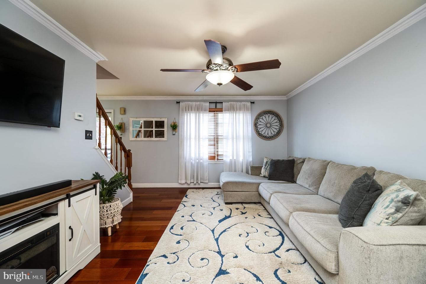 352 Saddlebrook Drive photo 5