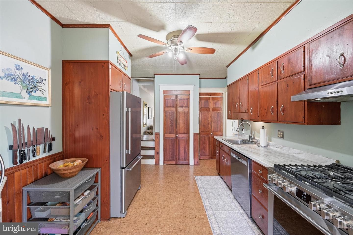 1408 Garfield Avenue photo 8