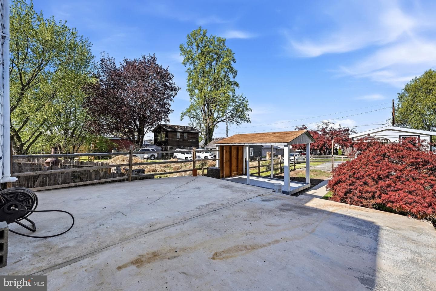 102 S Whiteoak Street photo 15