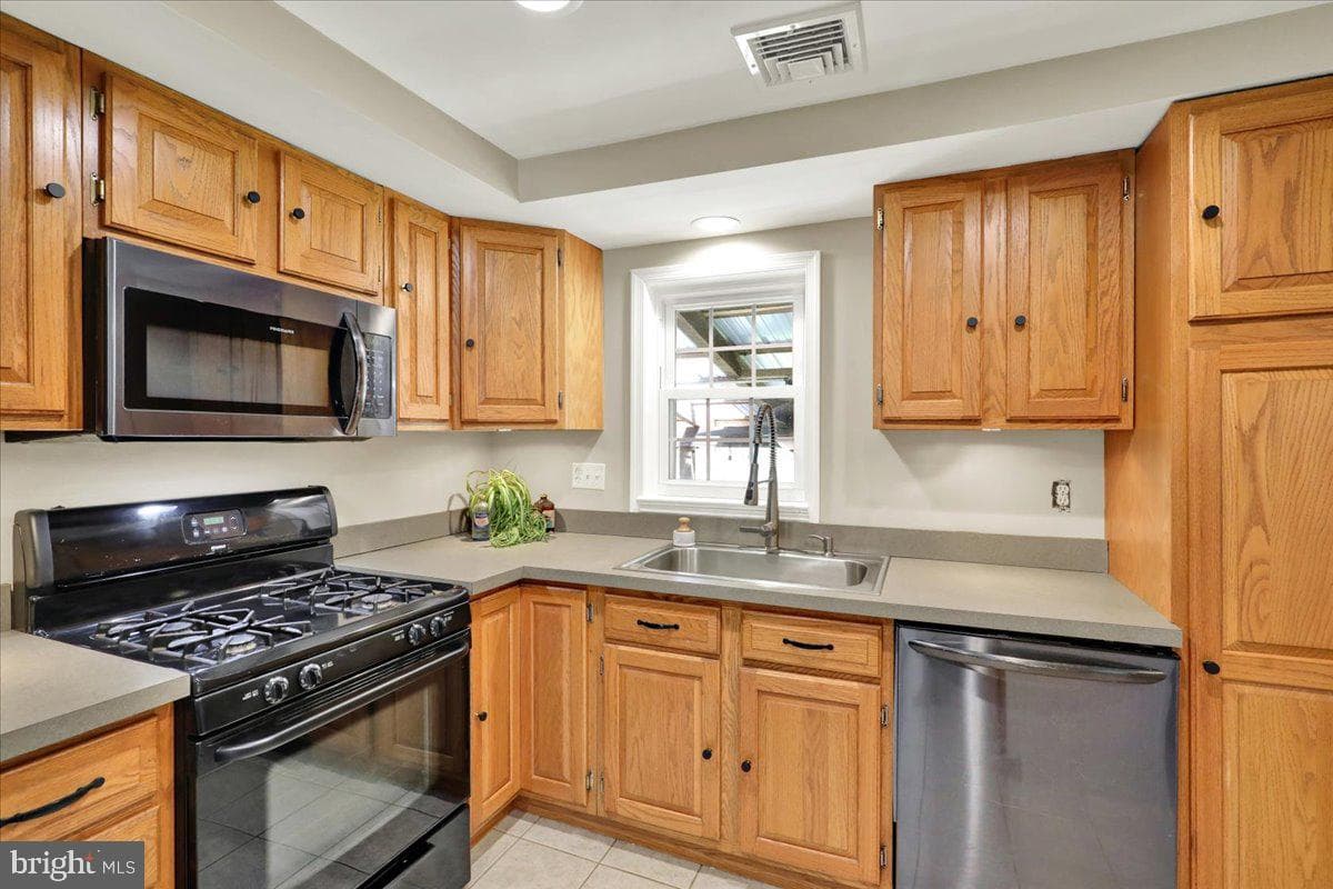 2236 Hopewell Road photo 9