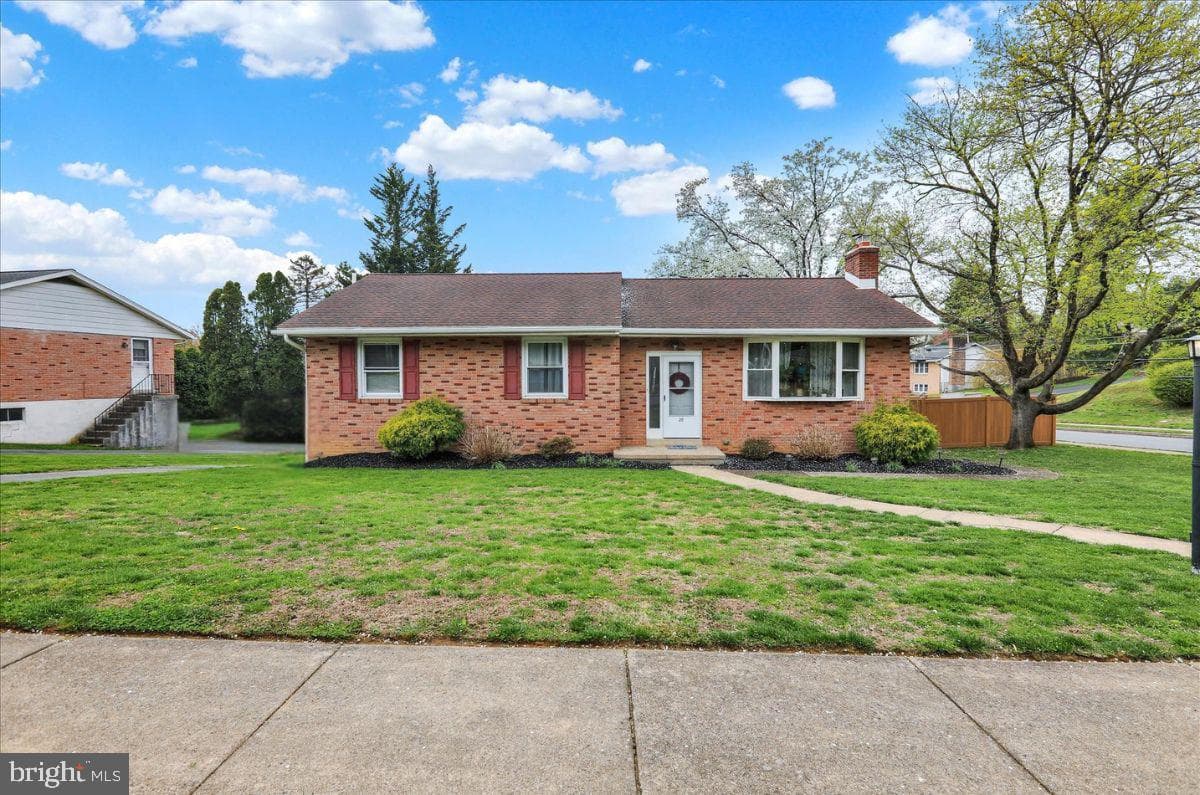 26 Craig Drive photo 1
