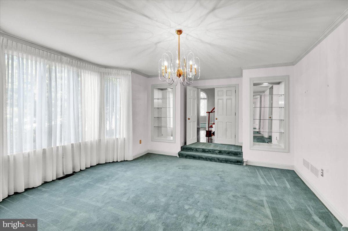 34 Hessian Boulevard photo 21