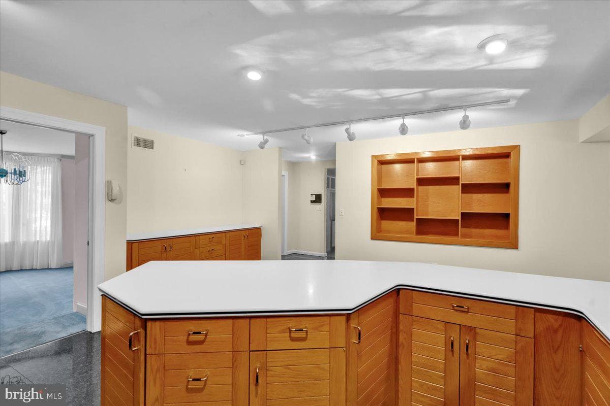 34 Hessian Boulevard photo 31