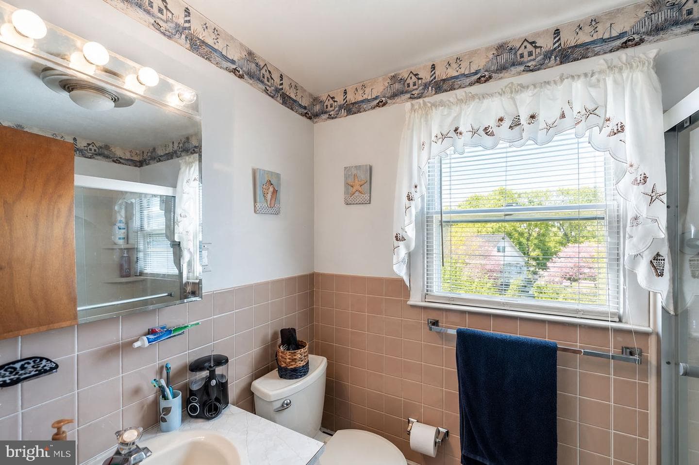 324 Holland Street photo 57