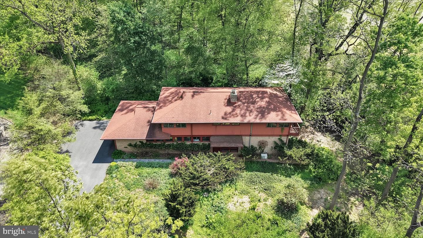 40 Devon Drive photo 2