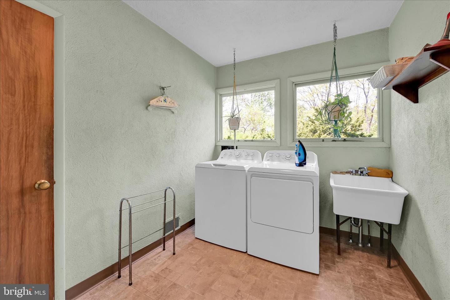 40 Devon Drive photo 29
