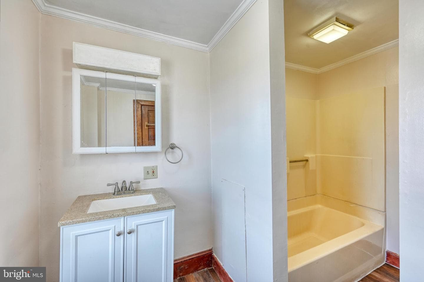 104 N Maple Street photo 10