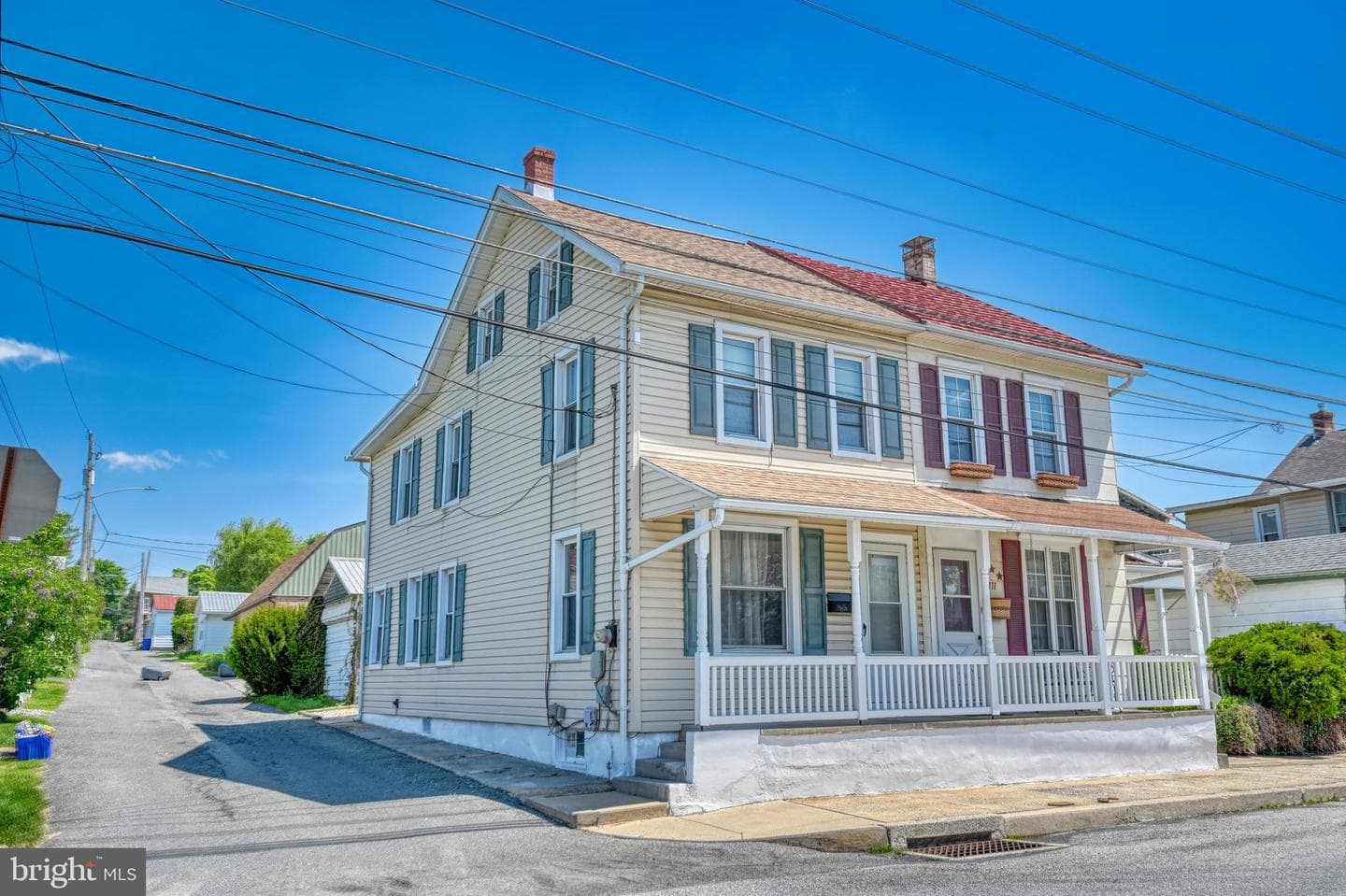 104 N Maple Street photo 18