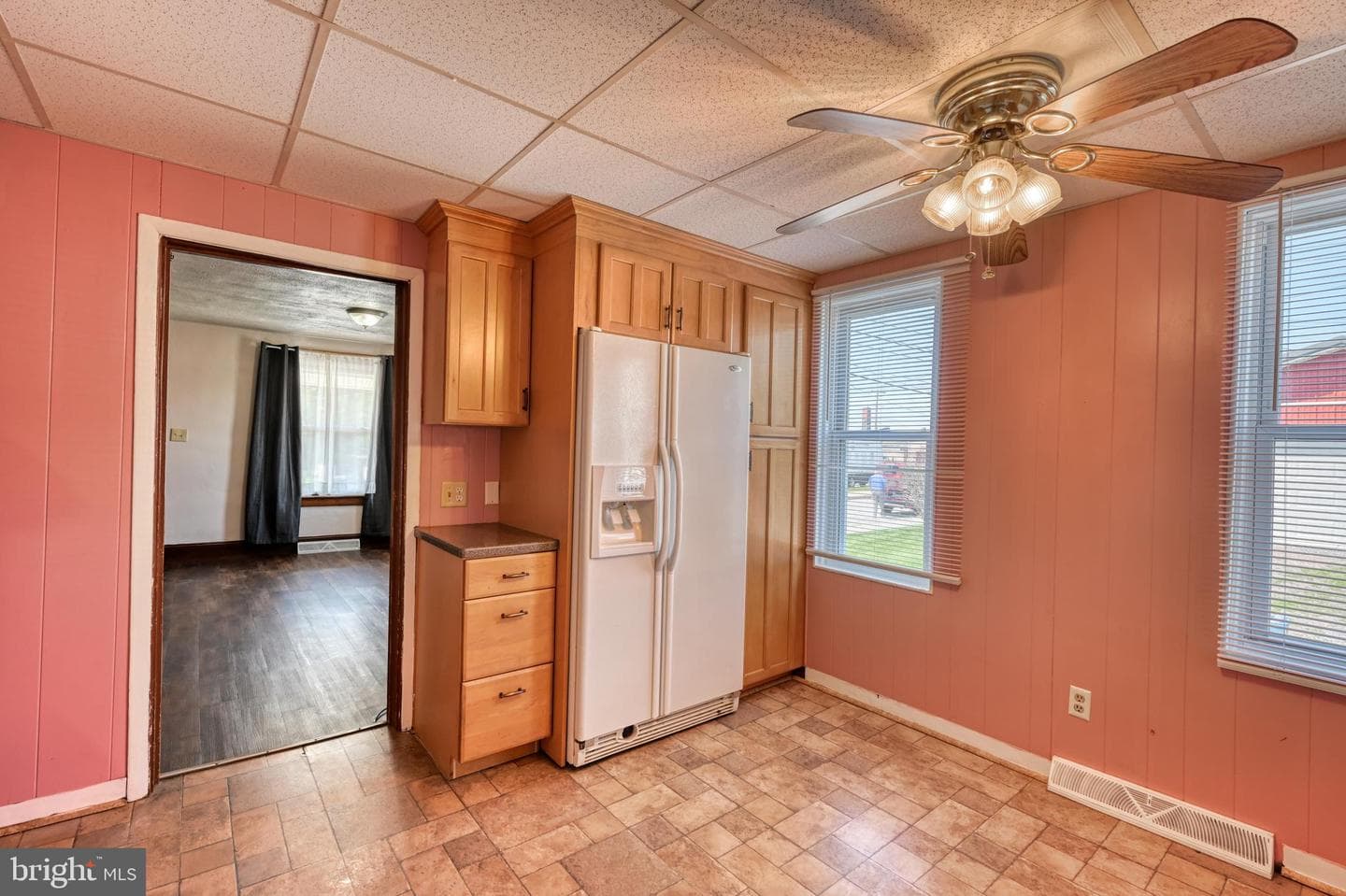 104 N Maple Street photo 7