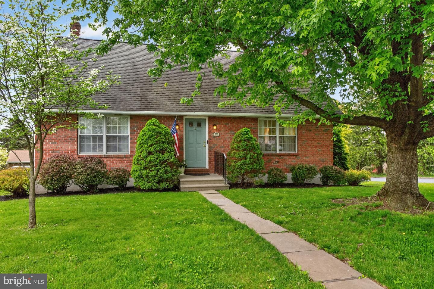 425 College Boulevard photo 2