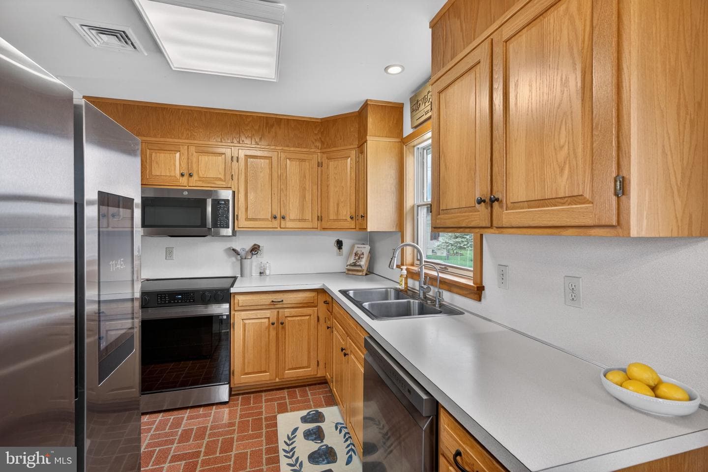 425 College Boulevard photo 34