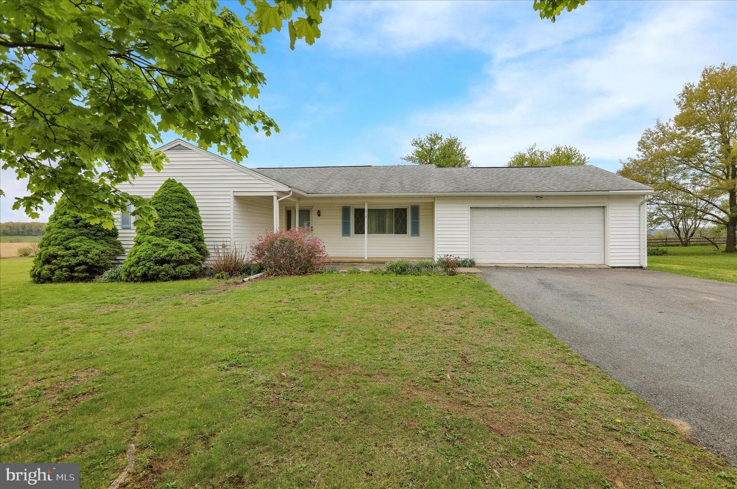 1714 Windsor Castle Road photo 1